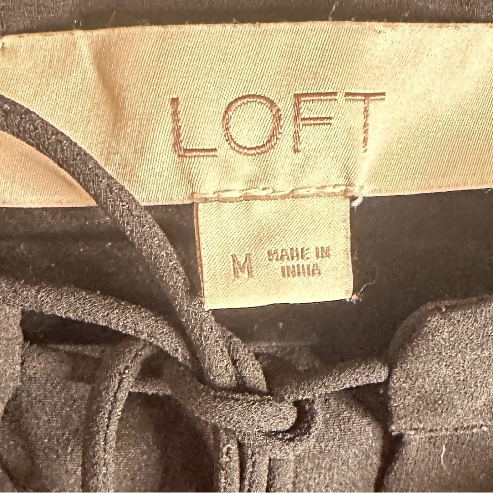 LOFT Black Sleeveless Women's Top Size M - Picture 3 of 4